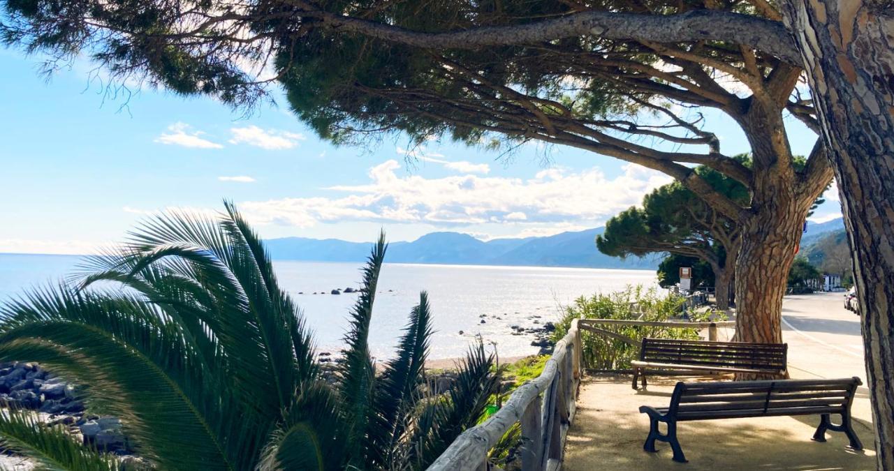 Appartamento Perla Bianca, Con Wifi E Air Con Cala Gonone Kültér fotó