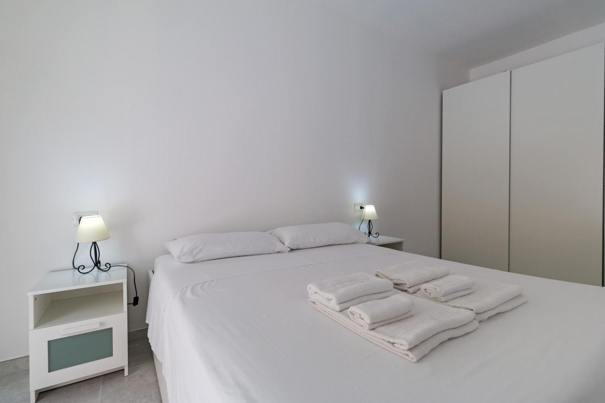 Appartamento Perla Bianca, Con Wifi E Air Con Cala Gonone Kültér fotó